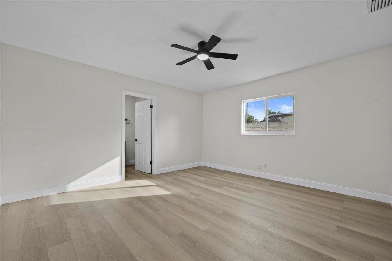 841 Highland Drive, West Palm Beach, FL 33405 Photo