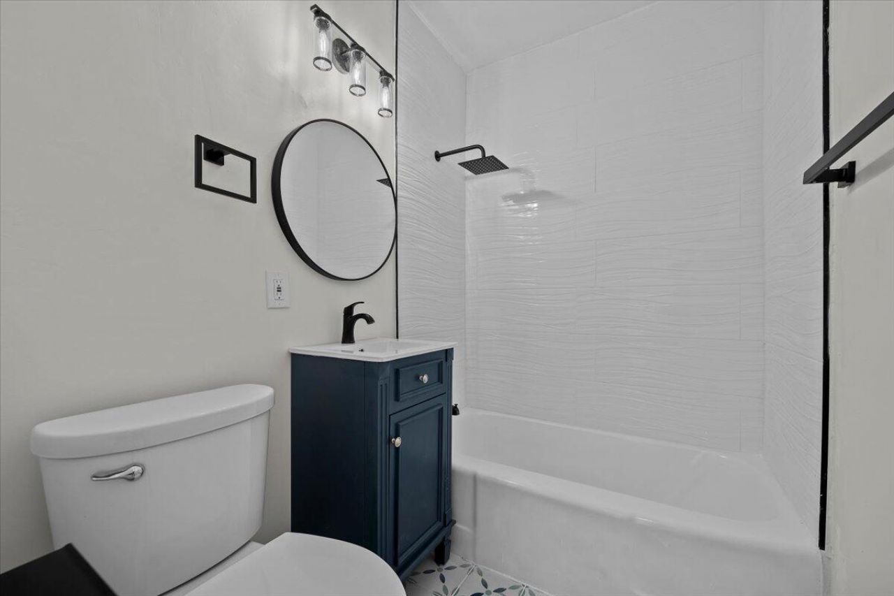 841 Highland Drive, West Palm Beach, FL 33405 Photo