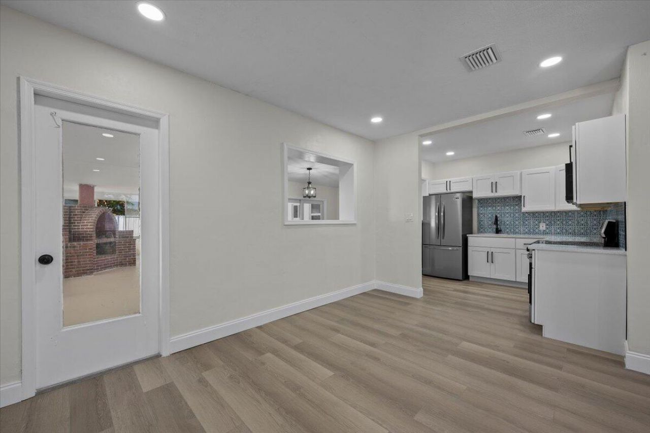 841 Highland Drive, West Palm Beach, FL 33405 Photo