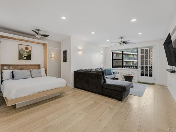 640 Pelham Road, Unit 3L, New Rochelle, NY 10805