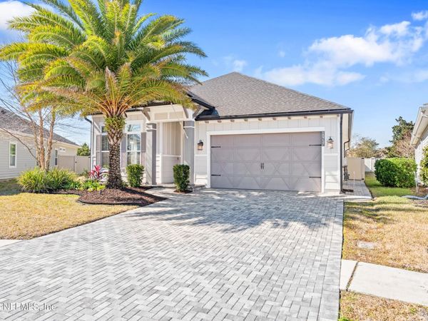 10737 AVENTURA Drive, Jacksonville, FL 32256