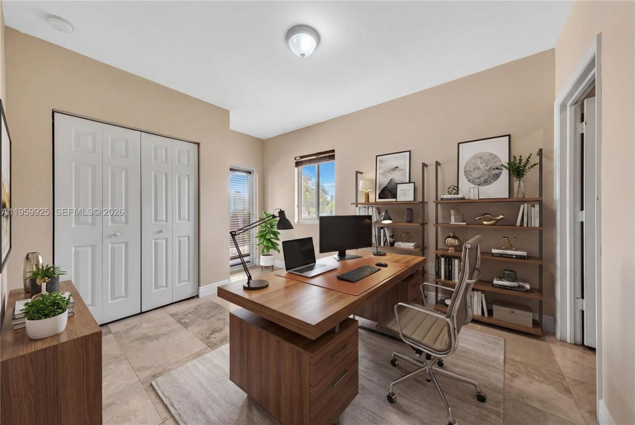 4025 SW 10th St , Miami, FL 33134 Photo