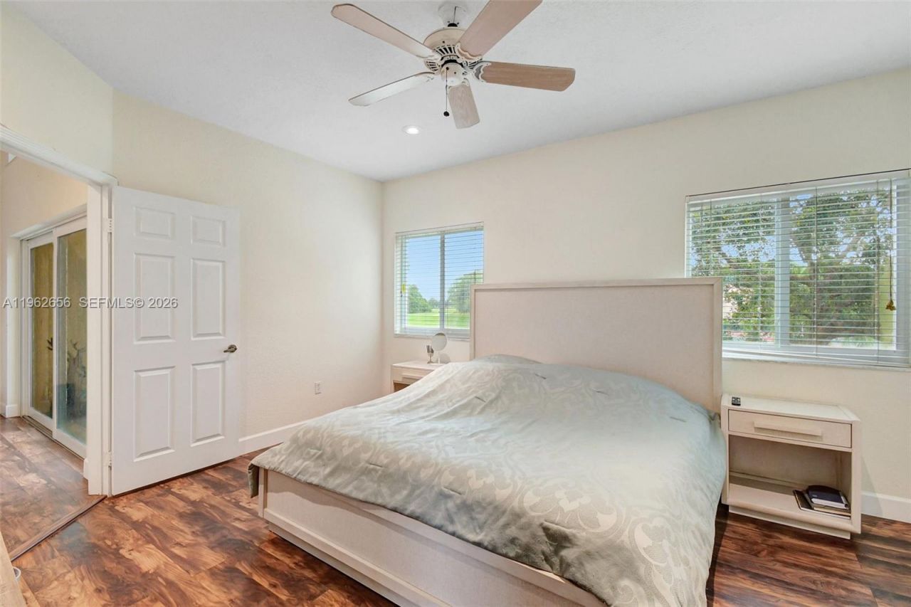 16339 Malibu Dr, Unit 22, Weston, FL 33326 Photo