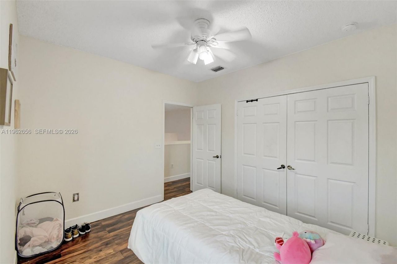 16339 Malibu Dr, Unit 22, Weston, FL 33326 Photo