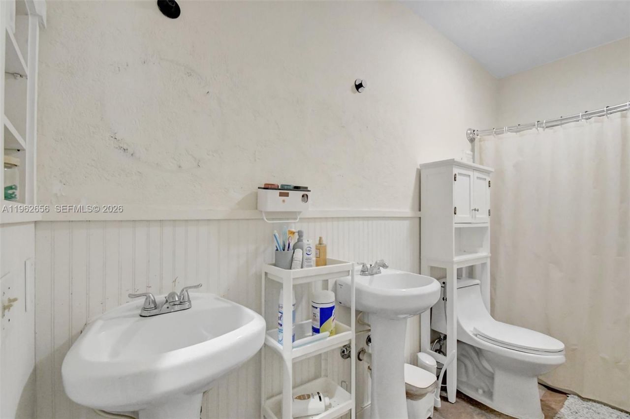 16339 Malibu Dr, Unit 22, Weston, FL 33326 Photo