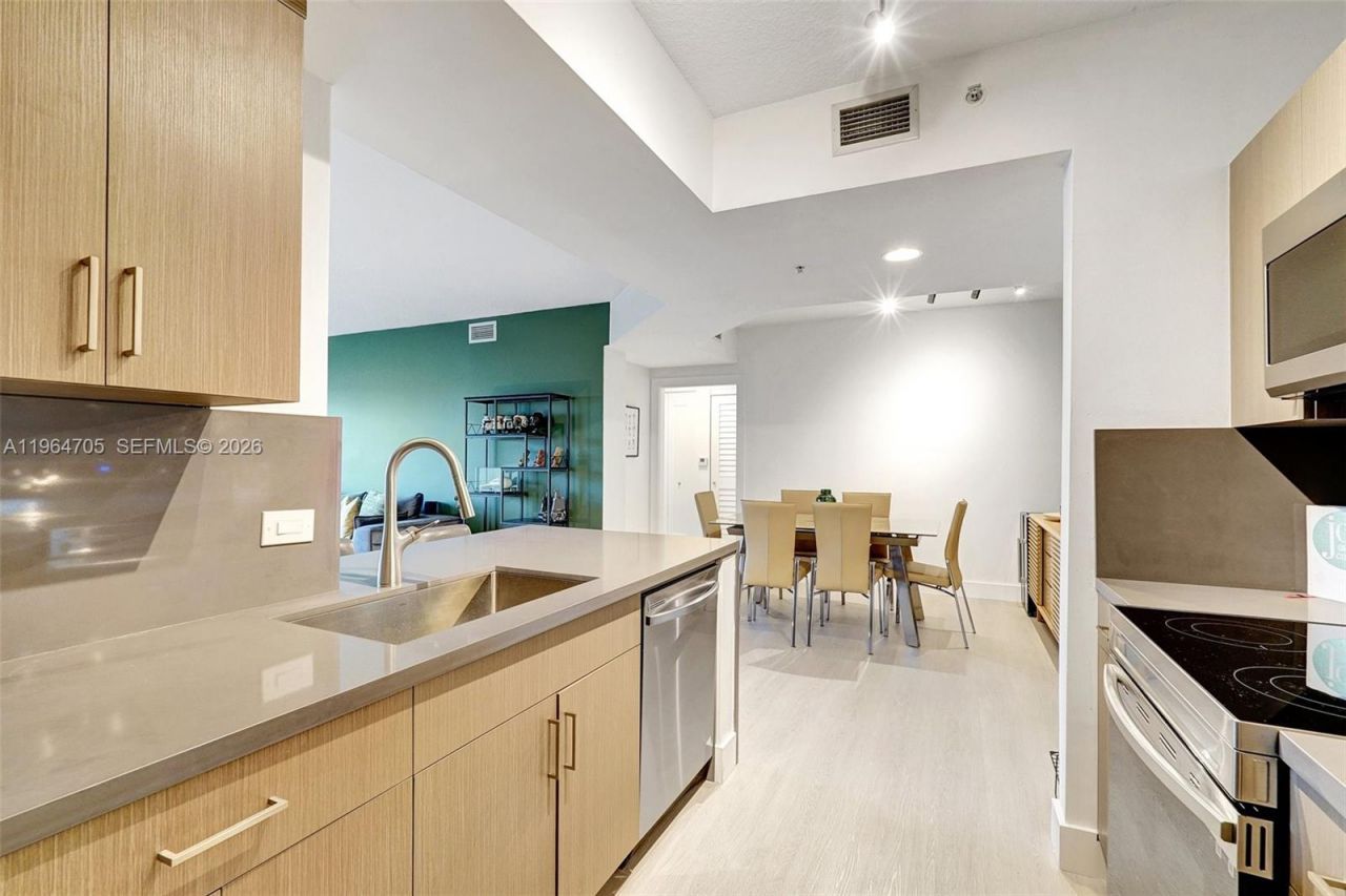 18800 NE 29th Ave, Unit 517, Aventura, FL 33180 Photo