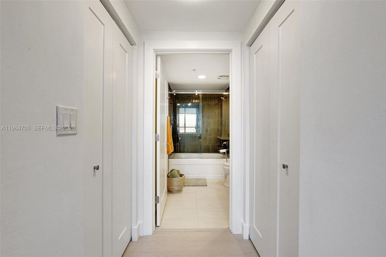 18800 NE 29th Ave, Unit 517, Aventura, FL 33180 Photo