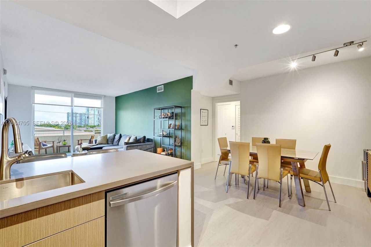 18800 NE 29th Ave, Unit 517, Aventura, FL 33180 Photo