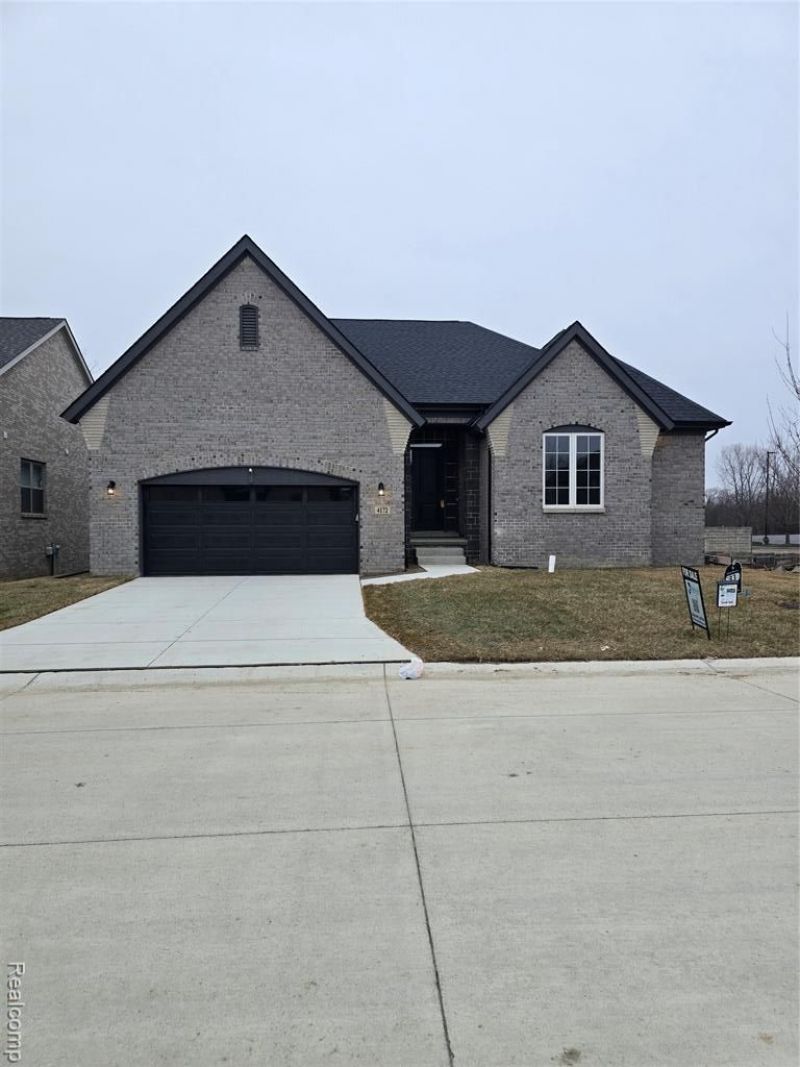 4172 Blossom Drive, Sterling Heights, MI 48314 Main Photo