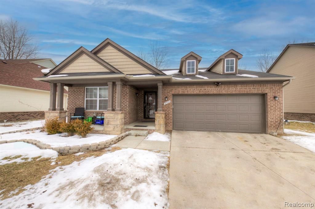 5989 Bay Hill Court, Romulus, MI 48174 Main Photo
