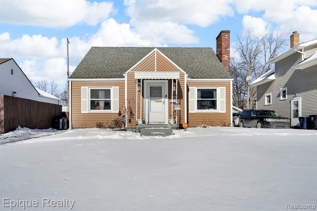 361 Buckingham Avenue, Flint, MI 48507 Main Photo