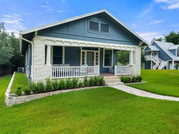 2701 & 2703 De Soto DR, Austin, TX 78733