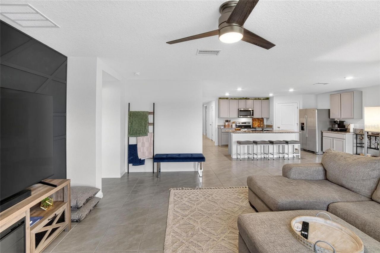 7511 Rosewood Garden Loop, Tampa, FL 33637 Photo