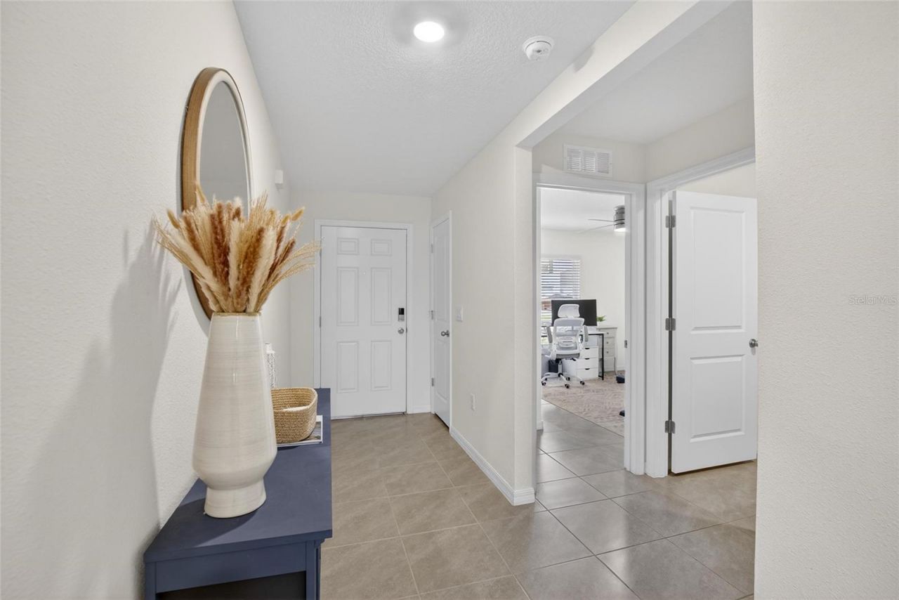 7511 Rosewood Garden Loop, Tampa, FL 33637 Photo