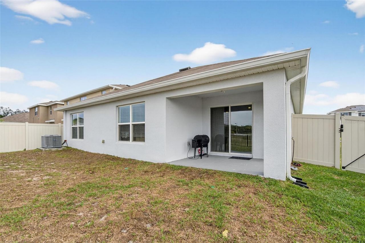 7511 Rosewood Garden Loop, Tampa, FL 33637 Photo