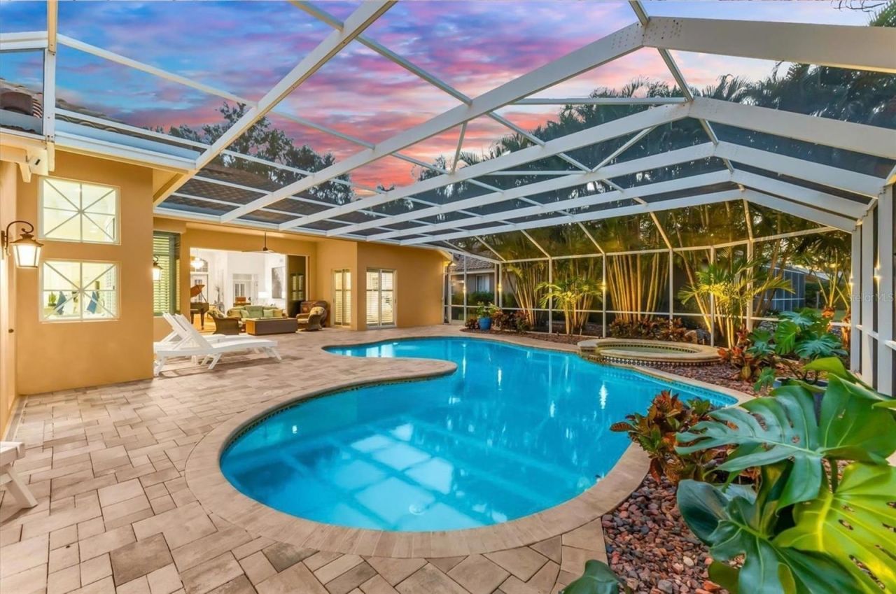 2107 Pinnacle Circle S, Palm Harbor, FL 34684 Photo