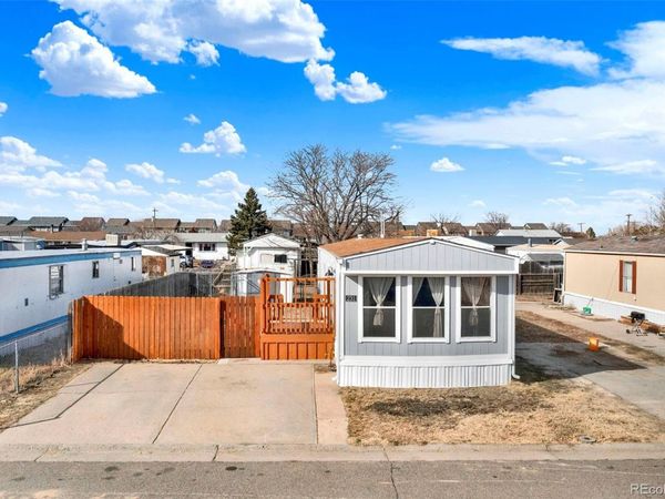 231 Dahlia Street , Bennett, CO 80102