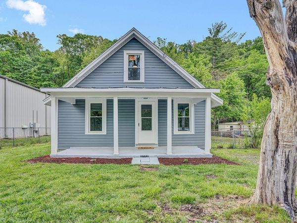 4034 Lee Hwy , Troutville, VA 24175