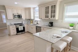 1337 Sunnyside Drive photo 4