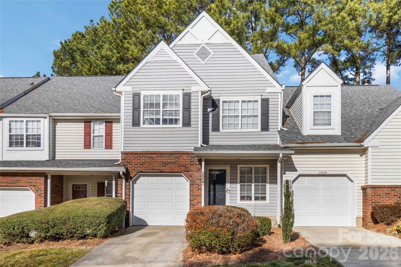 5927 Prescott Court, Charlotte, NC 28269 Main Photo