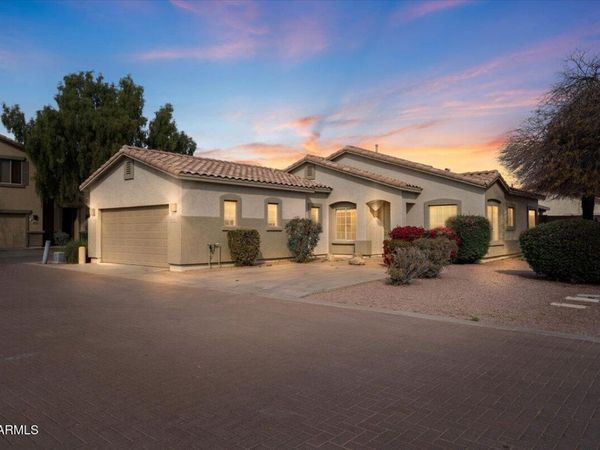 6258 S NASH Way, Chandler, AZ 85249