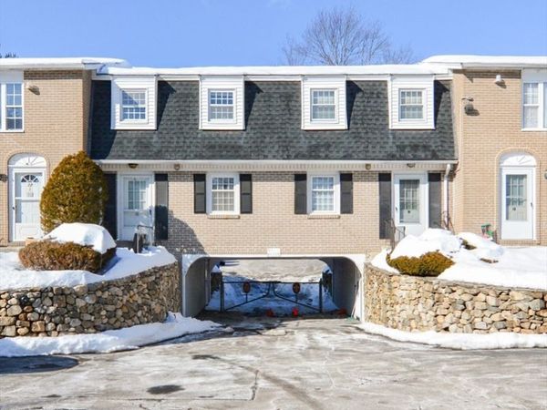 16 Cannongate, Unit 16, Tyngsborough, MA 01879