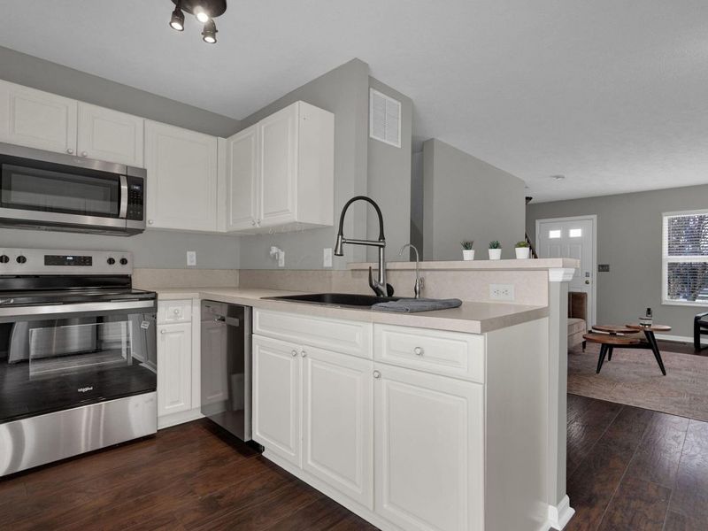 711 Lazelle Road, Westerville, OH 43081 Photo 8