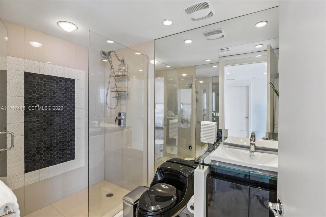 3535 S Ocean Dr, Unit 2106, Hollywood, FL 33019 Photo