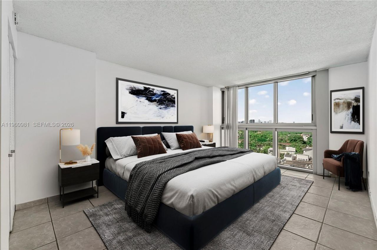 2655 Collins Ave , Unit 1502, Miami Beach, FL 33140 Photo