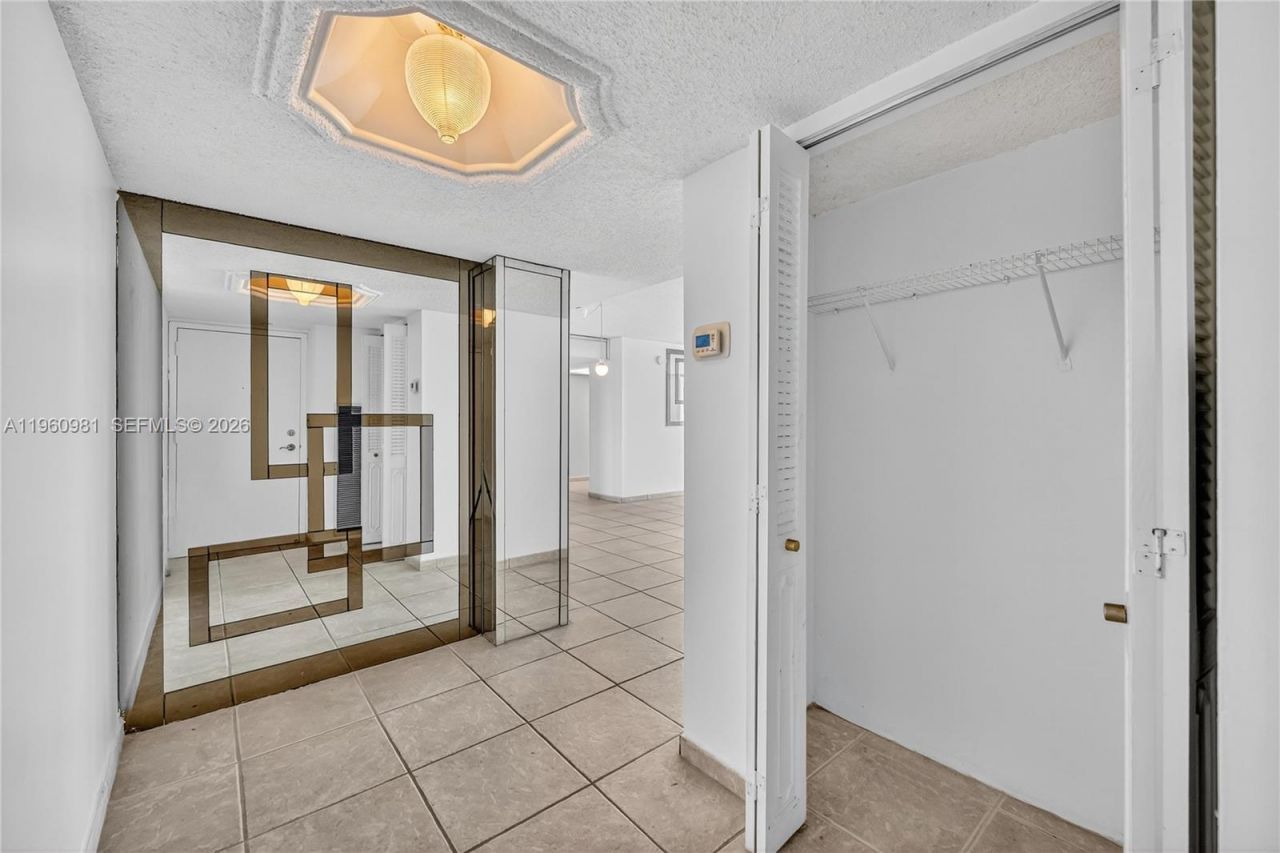 2655 Collins Ave , Unit 1502, Miami Beach, FL 33140 Photo