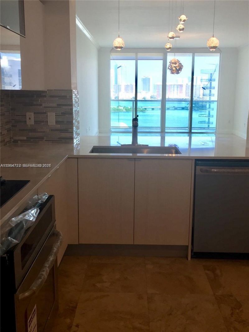 3330 NE 190th St, Unit 1117, Aventura, FL 33180 Photo