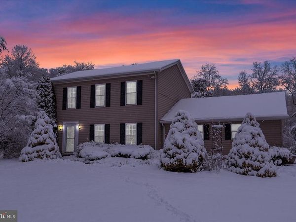 1718 POTATO VALLEY ROAD, HARRISBURG, PA 17112