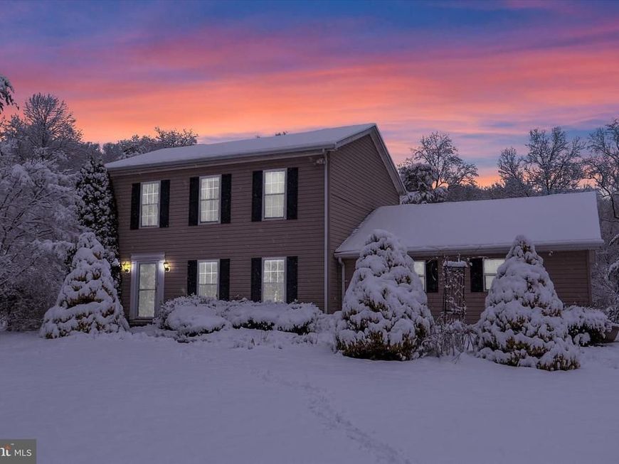 1718 Potato Valley Road, Harrisburg, PA 17112 Main Photo