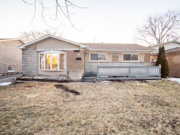 15222 Hamlin Avenue, Midlothian, IL 60445