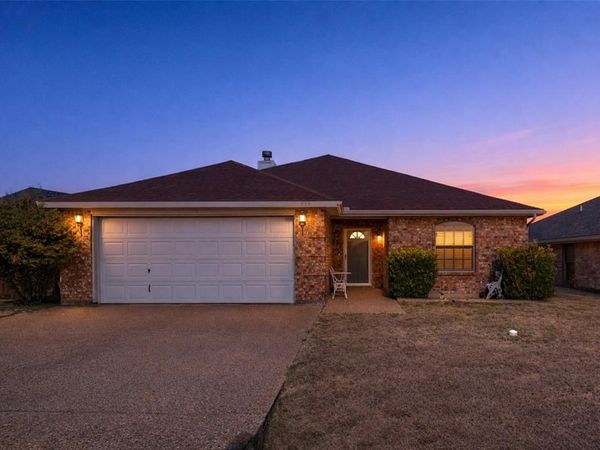 717 Rambling Court, Granbury, TX 76049