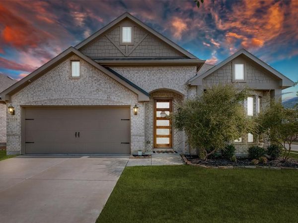1337 Arrowwood Drive, Aubrey, TX 76227