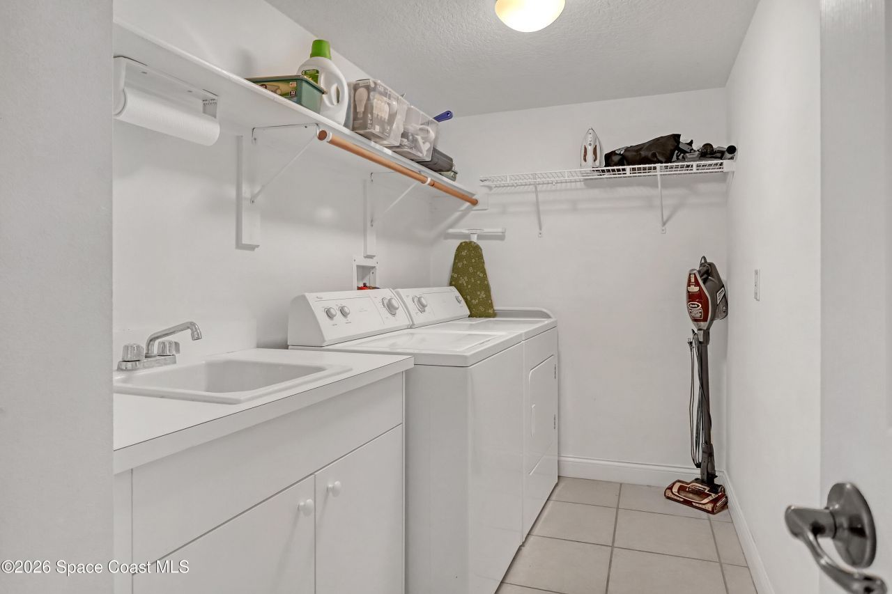 1907 A1a Highway , Unit 402, Indian Harbor Beach, FL 32937 Photo