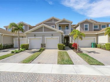 4713 Arboretum CIR, Unit 202, NAPLES, FL 34112