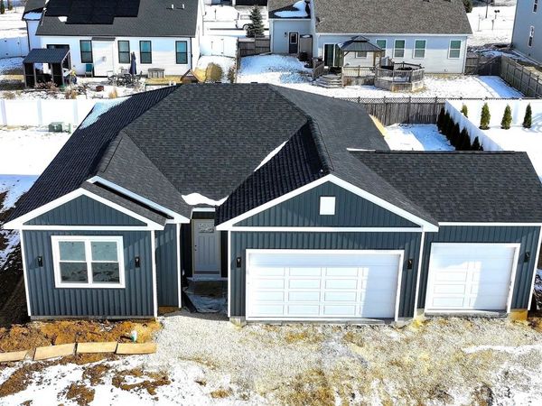 1004 Joshua Lane, Genoa, IL 60135