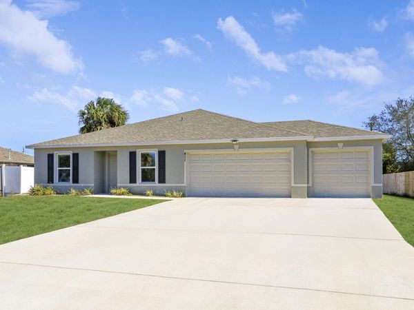 411 SW Doreen Street, Port St. Lucie, FL 34953