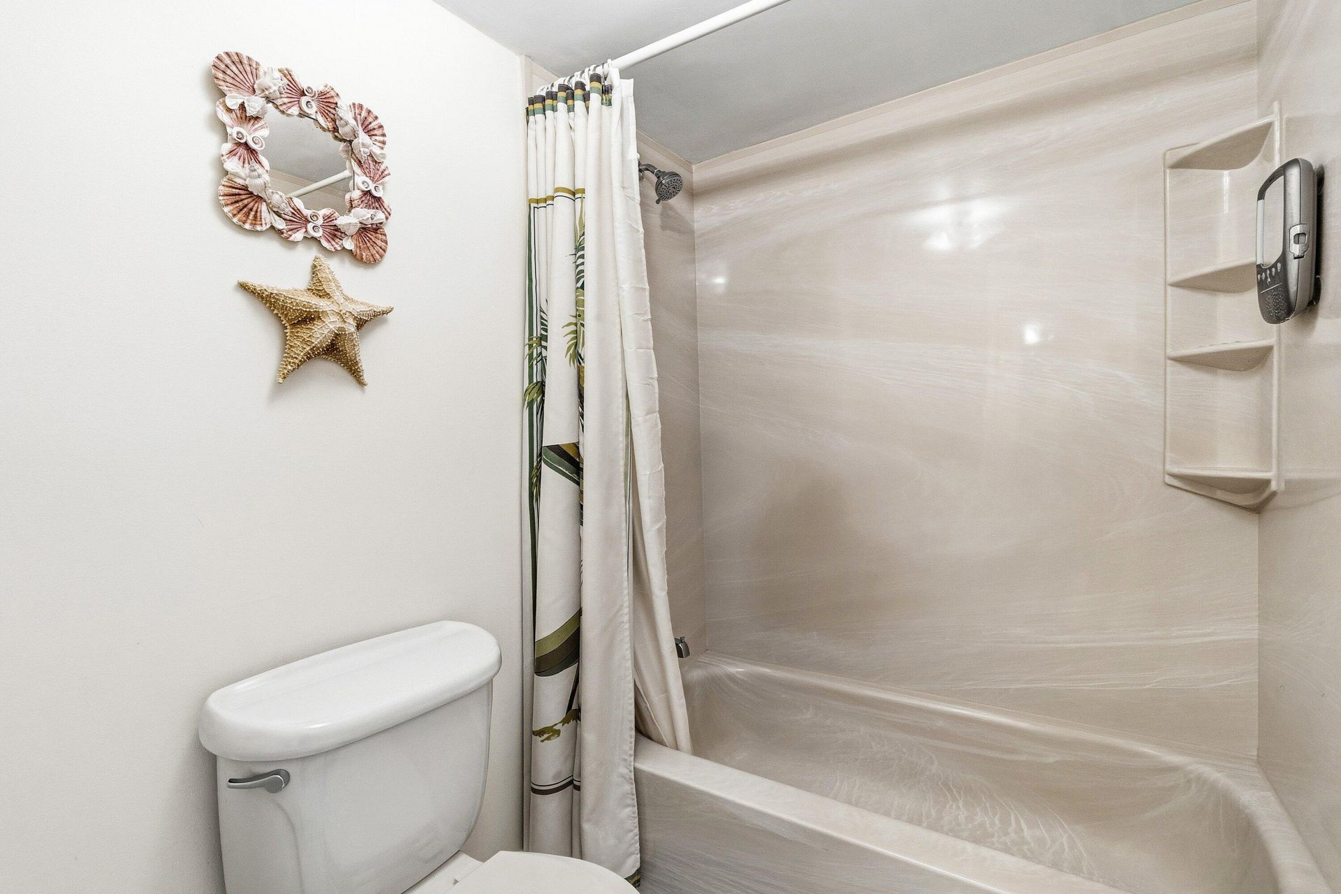 117 Yacht Club Way, Unit 206, Hypoluxo, FL 33462 Photo