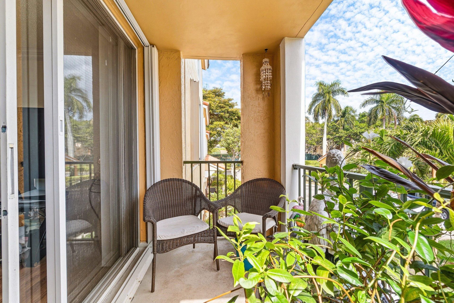 117 Yacht Club Way, Unit 206, Hypoluxo, FL 33462 Photo