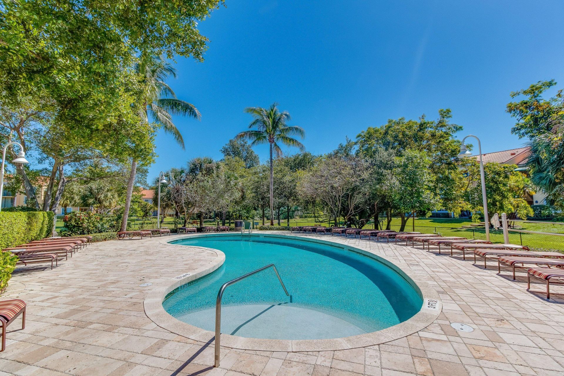 117 Yacht Club Way, Unit 206, Hypoluxo, FL 33462 Photo