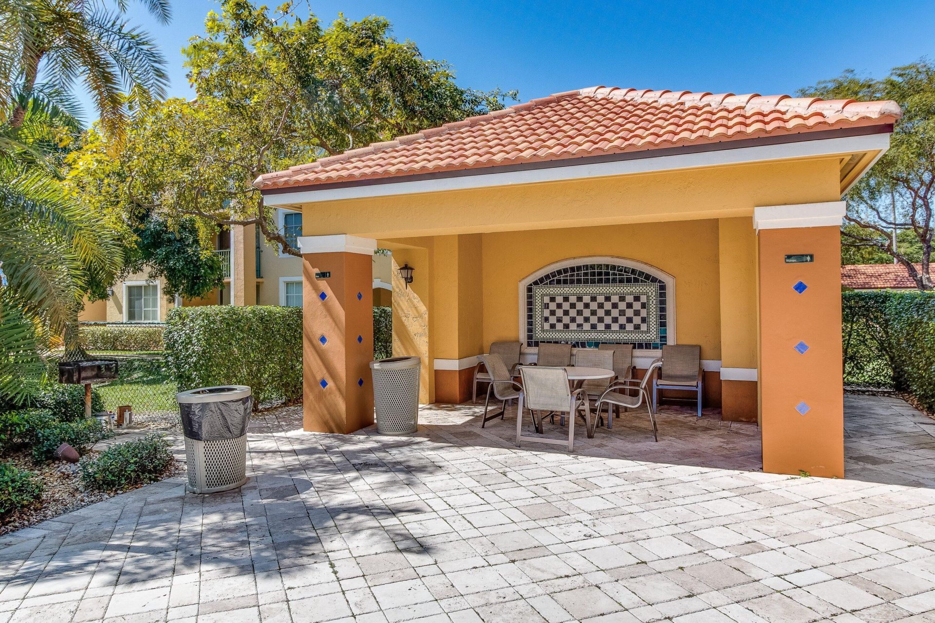 117 Yacht Club Way, Unit 206, Hypoluxo, FL 33462 Photo