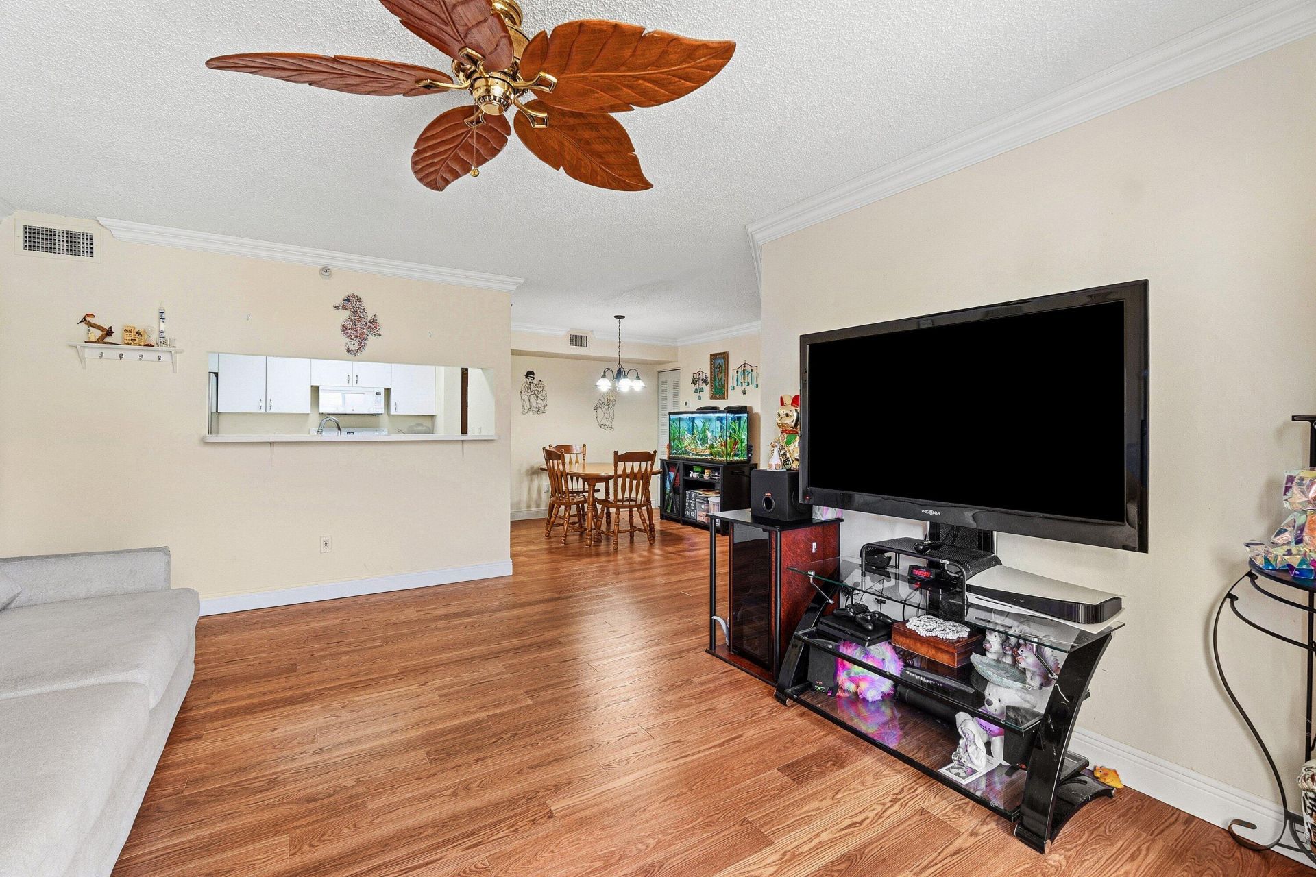 117 Yacht Club Way, Unit 206, Hypoluxo, FL 33462 Photo