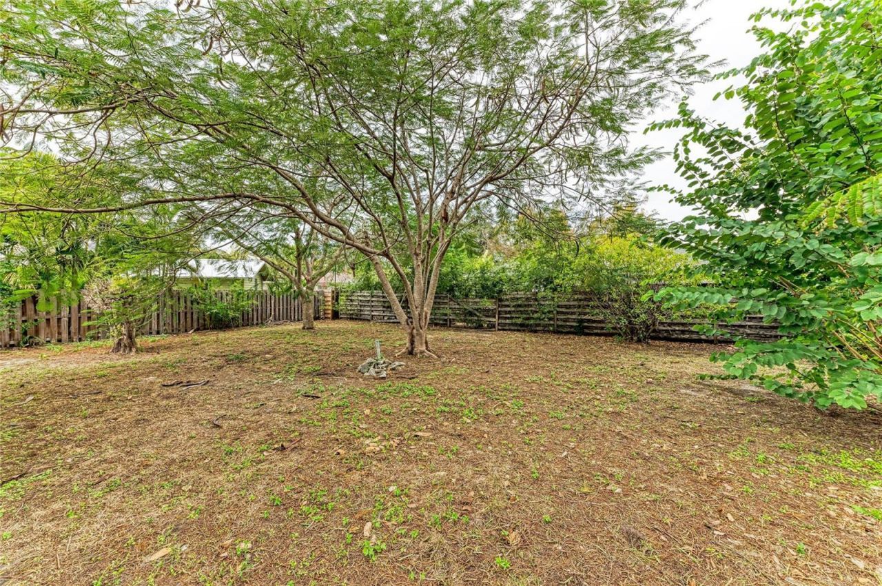 1925 Magnolia Street, Sarasota, FL 34239 Photo