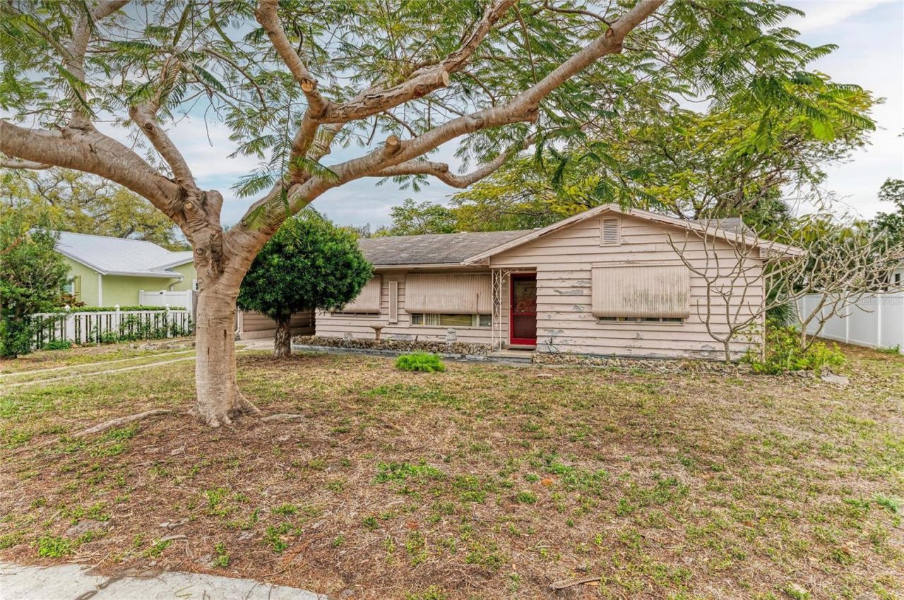 1925 Magnolia Street, Sarasota, FL 34239 Photo
