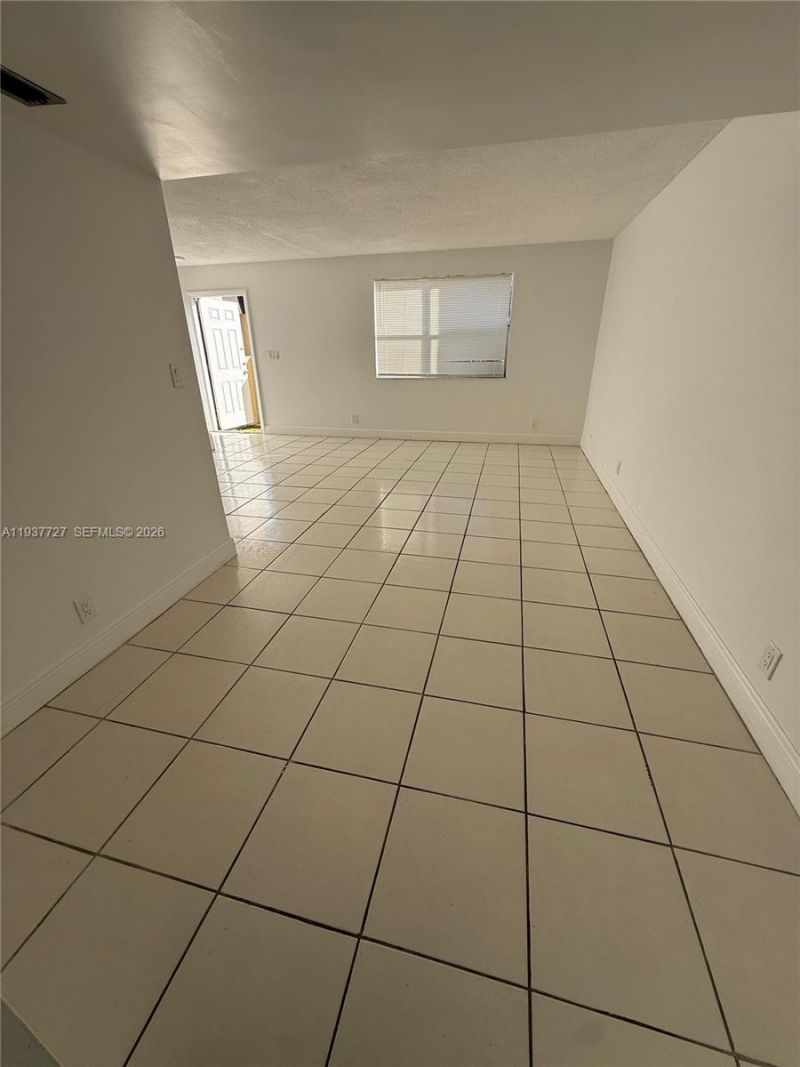 5817 Blueberry Ct, Unit 92, Lauderhill, FL 33313 Photo