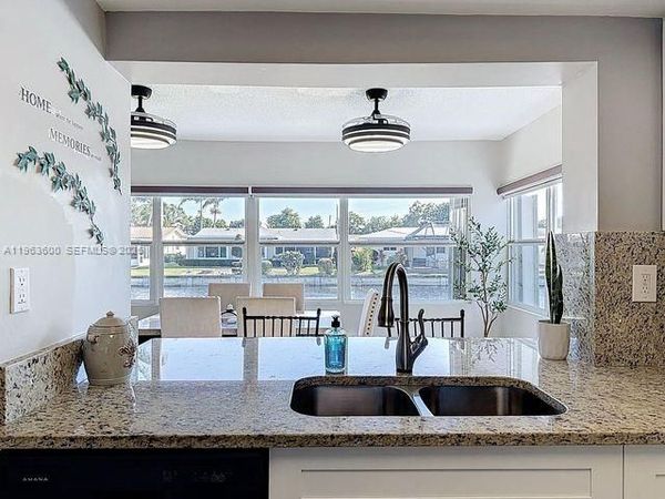 4506 NW 47th St, Tamarac, FL 33319