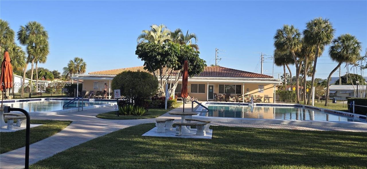 4506 NW 47th St, Tamarac, FL 33319 Photo